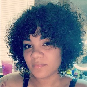 Meet your Posher, Amber